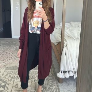 Long maroon cardigan M